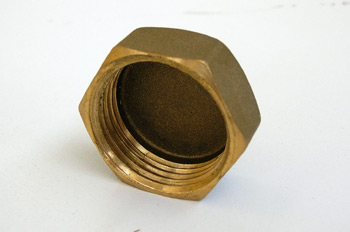 Tapón hembra de latón