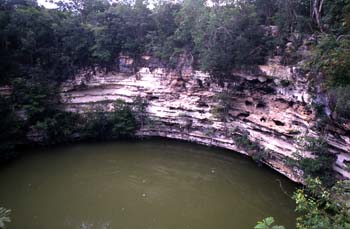 Cenote Sagrado, Chichén Itzá, México