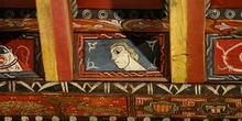 Detalle de pintura en alfarje. Cabeza humana, Huesca