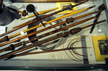 Utensilios domésticos: Husos y ruecas, Museo del Pueblo de Astur