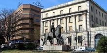 Estatua de Hernán Cortés, Cáceres