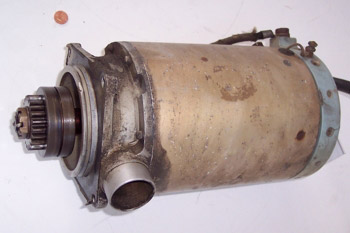 Alternador con piñón de arrastre