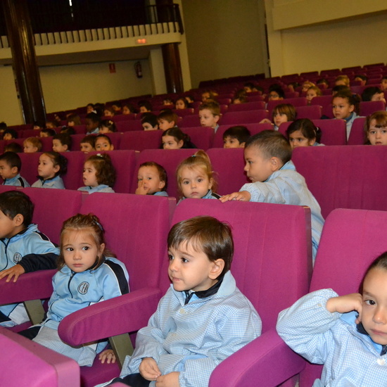 TEATRO LA CHARLOJA. “KAMELOT” 21