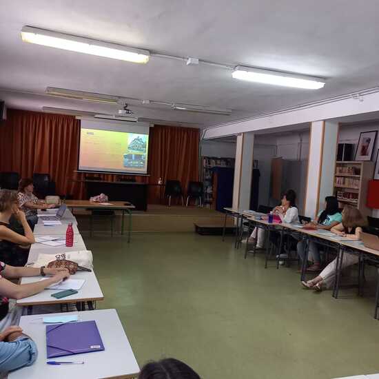 Difusión proyecto Erasmus + con profesores