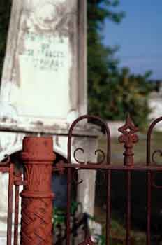 Monumento funerario, Cuba