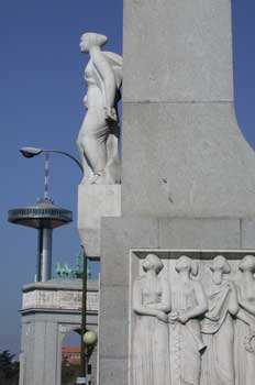 Monumento a los Aviadores del Plus Ultra, Madrid