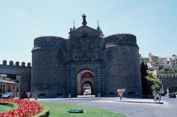 La Puerta Nueva de Bisagra, Toledo