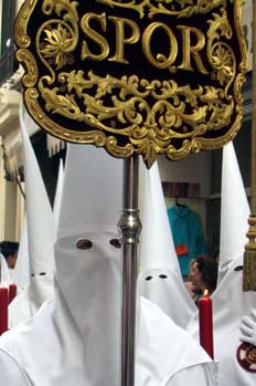 Penitente con estandarte, Córdoba, Andalucía