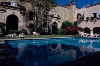 Piscina del hotel Camino Real de Oaxaca, México