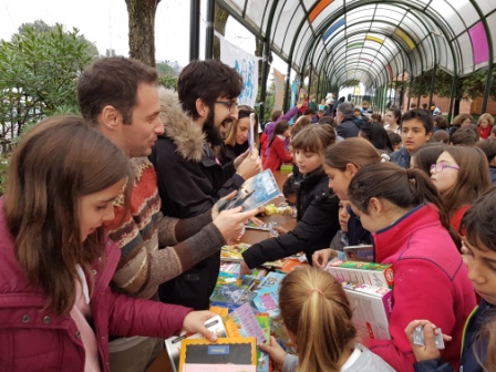 2017_01_30_VENDIENDO EN EL MERCADILLO 16