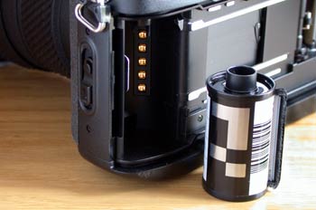 Código DX, chasis y lector de una cámara fotográfica