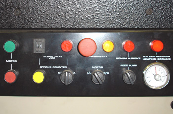 Banco de pruebas para bombas de inyección. Detalle del cuadro el