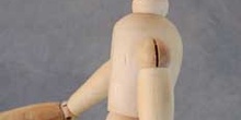 Maniquí en postura de perfil