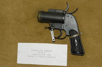 Pistola de señales US M-8, Museo del Aire de Madrid