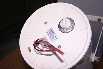 Altavoz Megafonia 2. Detalle de conexiones