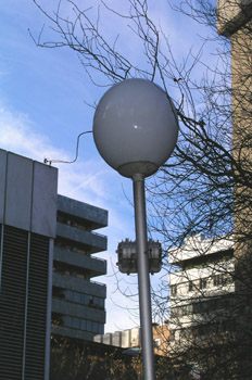 Farola en Sor Ángela de la Cruz, Madrid