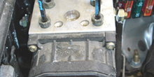ABS Bosch 5. Bloque hidráulico y calculador