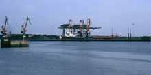 Muelle de minerales del puerto de El Musel, Gijón, Principado de