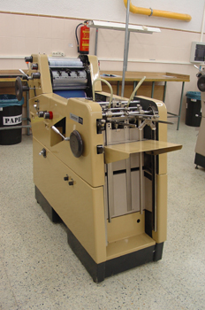 Máquina impresora de un cuerpo, formato pequeño