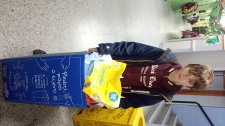 Litter Less Campaign_pesando papeleras de EcoEmbes   2