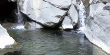 Saltos de agua en el Barranco de Barbaruens, Huesca