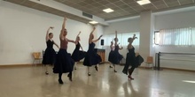 Clase de sevillanas a estudiantes de Riga Ballet School