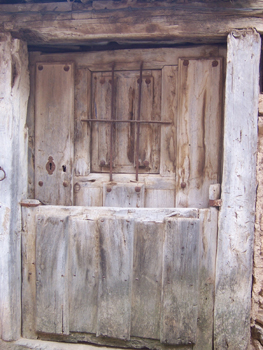 Puerta de vivienda tradicional, Calatañazor, Soria, Castilla y L