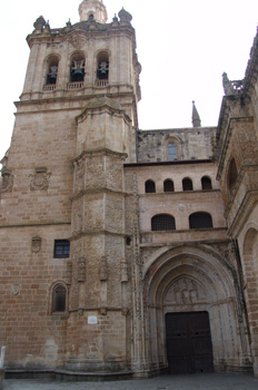 Fachada principal, Catedral de Coria, Cáceres