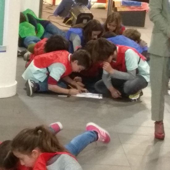 GYMKANA DE CIENCIA Y TECNOLOGIA. BRAVO CHICAS/OS 8