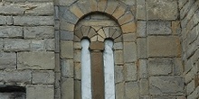Iglesia de San Pedro de Lárrede. Vano geminado, Huesca