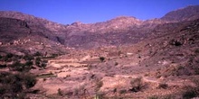 Paisaje en la ruta de acceso a Shahara, Yemen