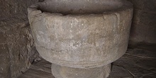 Pila bautismal. San Migel de Foces, Huesca