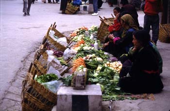 Vendedoras del mercado de verduras, Ladakh, India