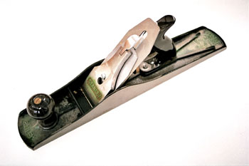 Garlopín de casco metálico