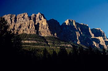 Paredes en las Montañas Rocosas