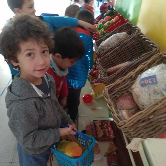 2018_11_Primero realiza el taller de Consumo del Ayto_CEIP FDLR_Las Rozas 4