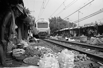 Vías del tren, Indonesia