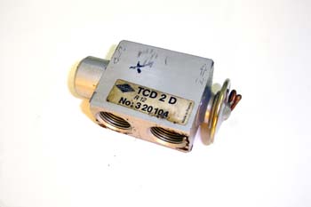 Válvula de expansión de aire acondicionado. Doble circuito