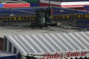Cubiertas de los puestos del Mercado de abastos de Sao Paulo, Br