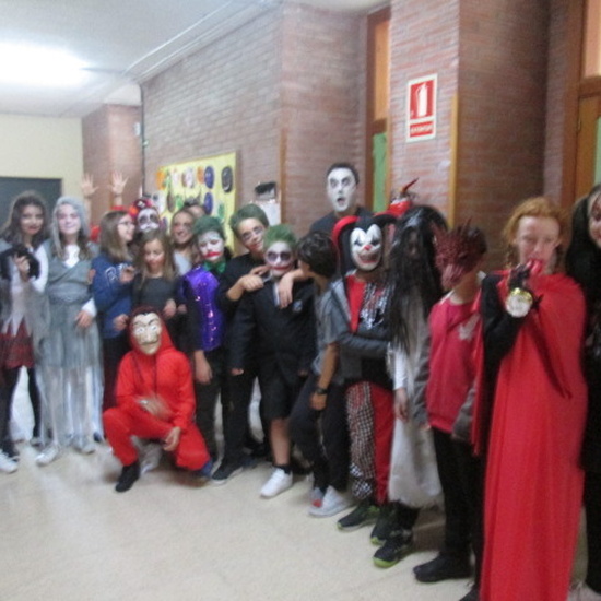 2019_10_30_Sexto B celebra Halloween por todo lo alto_CEIP FDLR_Las Rozas_2019-2020 4