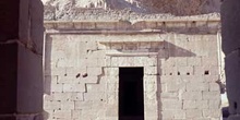 Templo de Horemheb, Deir el Medina